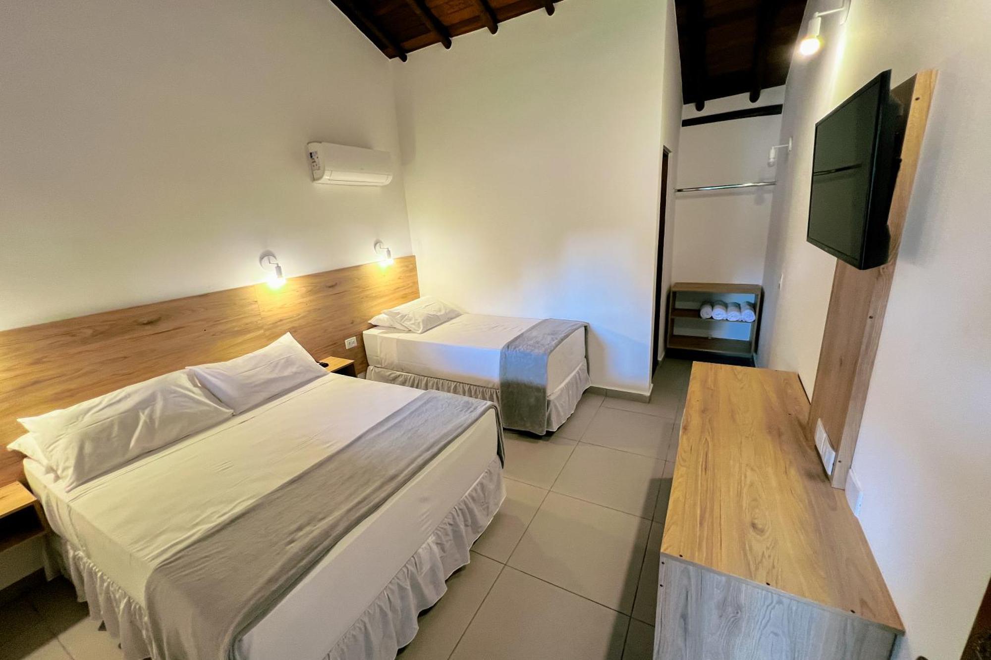 Velinn Pousada Bromelias Ilhabela Habitación foto